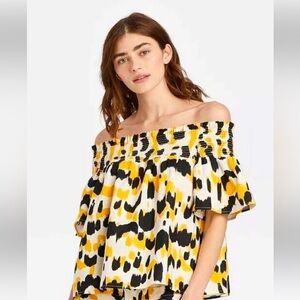WHO WHAT WEAR Yellow and Black Graphic Off Shoulder Crop Top Linen Blend